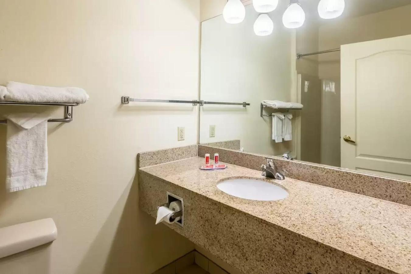 Econo Lodge Inn & Suites Douglasville Exteriör bild